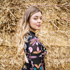 Roxy Searle Musician