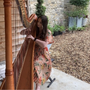 Hannah Williams Harpist