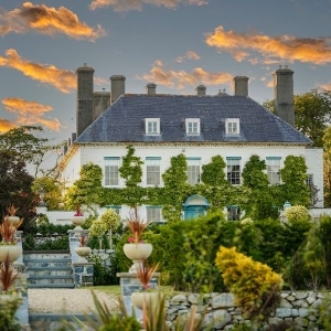 Gileston Manor