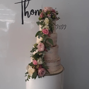 Naked Wedding Cakes