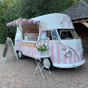 Polly's Vintage Ice Cream Parlour