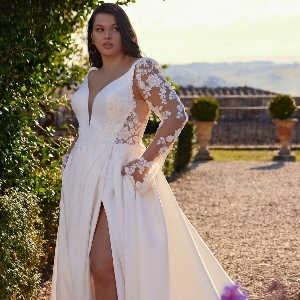 Lush Curve Bridal