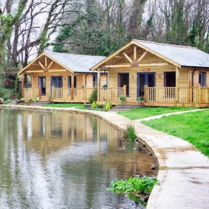 Canada Lodge and Lake