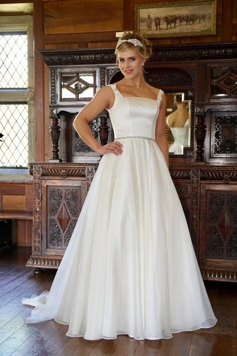Qiana Bridal