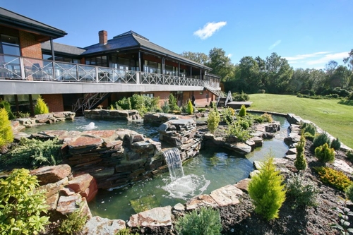 Image 1 from Bearwood Lakes Golf Club