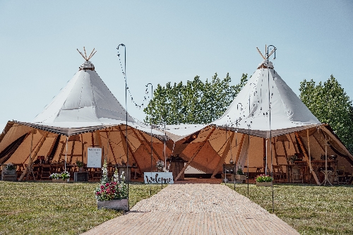 Image 2 from Deer Farm Tipi Weddings