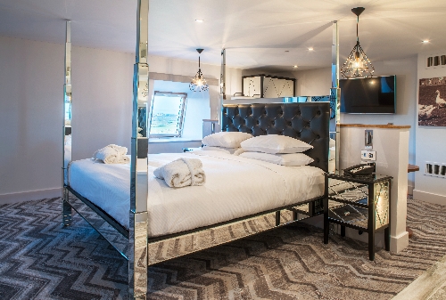 Gallery image: 70654_1.jpg 