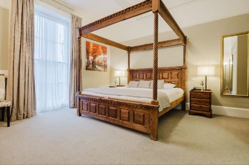 Image 1 from Alton House Hotel
