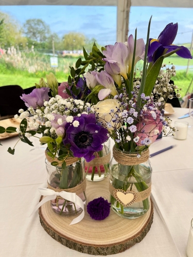 Image 3 from Daisies & Ribbons Flowers and Events