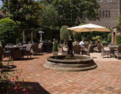 Gallery image: 73551_1.jpg 