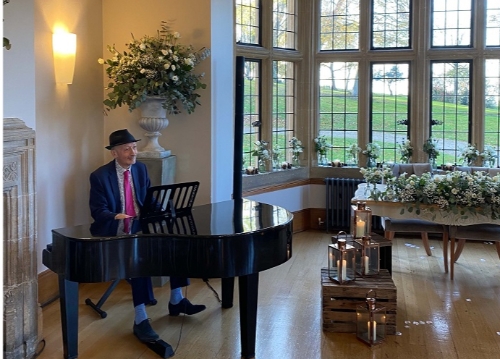 Gallery image: 73884_1.jpg 