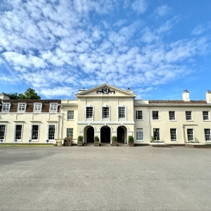 Gallery image: 73974_1.jpg 