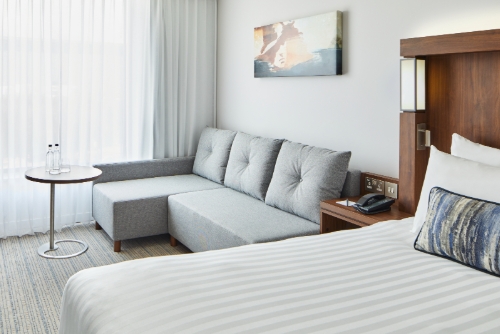 Gallery image: 74141_1.jpg 